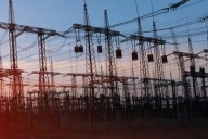 儲能系統在平谷充電時會占用的變壓器容量有多大？
